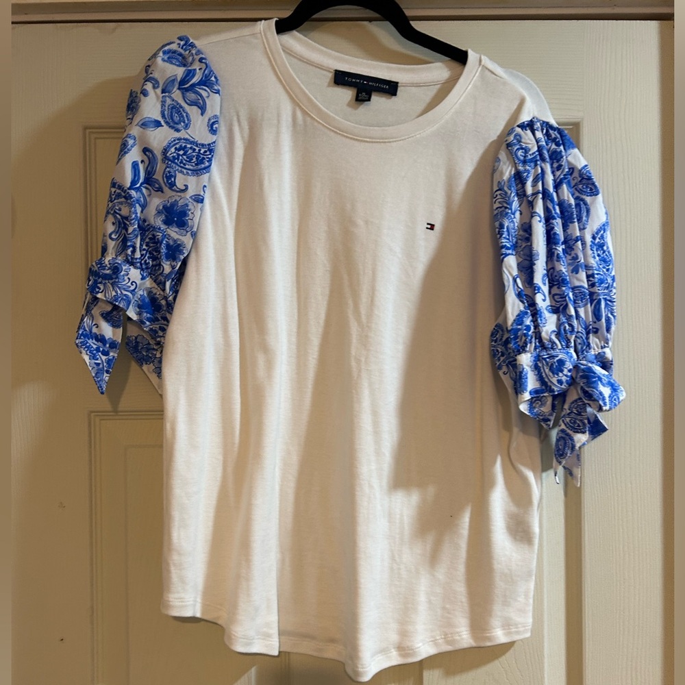 Tommy Hilfiger Cream and Blue Short Sleeve Top